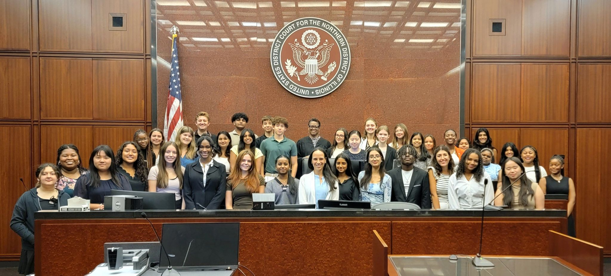 Photo of Saper Law team at Court of Northern Illinois